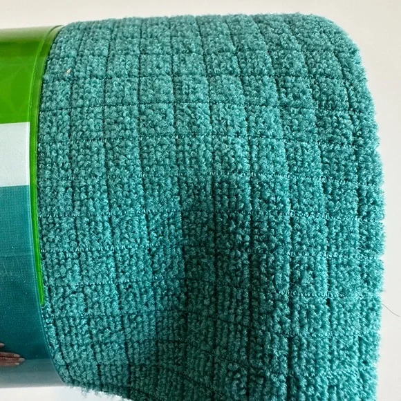 GAIAM microfiber yoga towel in aqua green still in package. - Picture 2 of 4